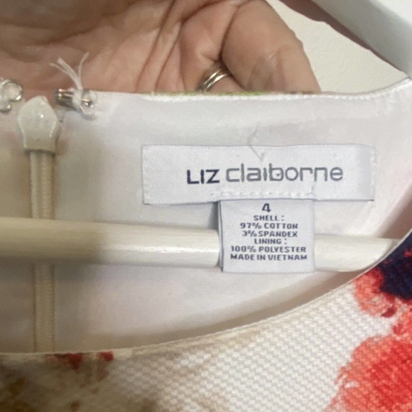 Liz Claiborne Floral Pocketed Cap Sleeve Sheath Dress 4 - Picture 10 of 10
